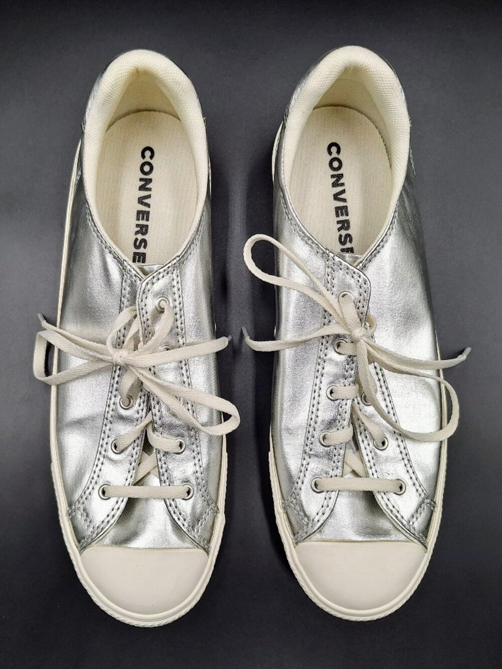 Converse Chuck Taylor All Star Low Top Shoes Metallic Silver Womens Size 11